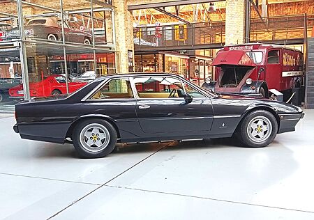 Ferrari 412i - Schweizer Modell mit 5Gang-Schaltgetriebe