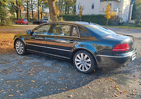 VW Phaeton Volkswagen 4.2 V8 lang LPG 4MOTION 4-Sitzer