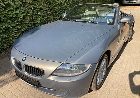 BMW Z4 2.5i Autom.,Leder,Si-Heiz,Klimaaut.,Navi