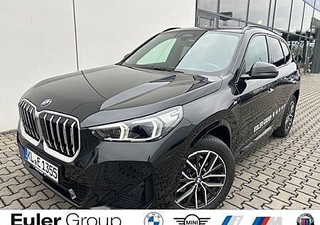 BMW X1 sDrive18i Sportpaket HUD AD AHK-klappbar AHK