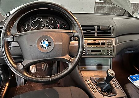 BMW 320i