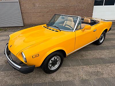 Fiat 124 Spider 2000 H5 rijd goed geen roest