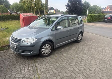 VW Touran Volkswagen 1.9 TDI 66kW DPF Conceptline Conceptline