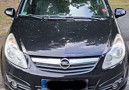 Opel Corsa D 1.4 / TÜV NEU