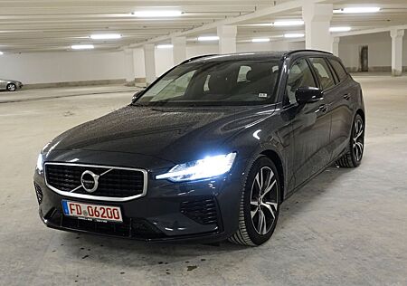 Volvo V60 T6 PHEV AWD R-Design HUD*PGSD*ACC*360*STHZG