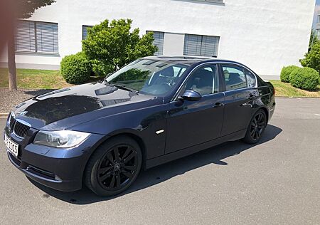 BMW 325i - Voll Ausst.