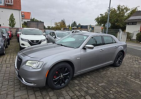 Chrysler 300C 3.7 Top 4x4 Leder Navi Panoram Tüv LPGas