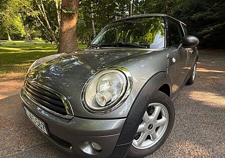 Mini ONE TÜV NEU Silver Metallic