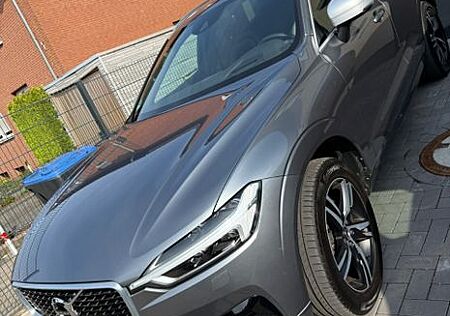 Volvo XC 60 XC60 D4 AWD R Design Geartronic R Design