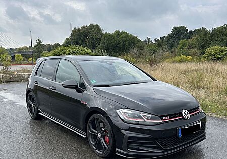 VW Golf Volkswagen 7 GTI TCR AKRA RFK ACC DCC 19"