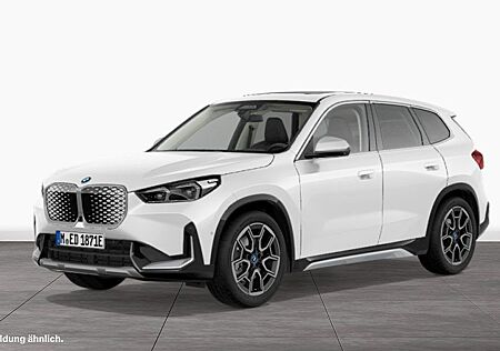 BMW iX1 xDrive30