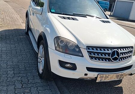 Mercedes-Benz ML 320 CDI 4MATIC -
