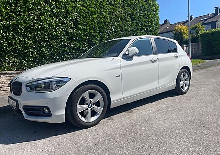 BMW 118i Sport Line Sport Line