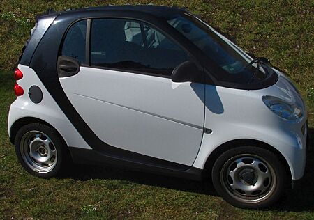 Smart ForTwo coupé 1.0 mhd TÜV AU neu 144tkm