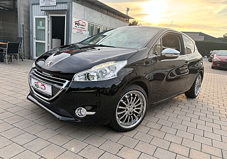 Peugeot 208 Allure Navi,Leder,Temp,Sitzh,61000 Km