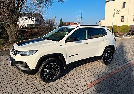 Jeep Compass 1.3l T4-PHEV 177kW Trailhawk Auto. 4...