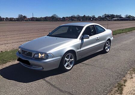 Volvo C70 2.0T Coupe -