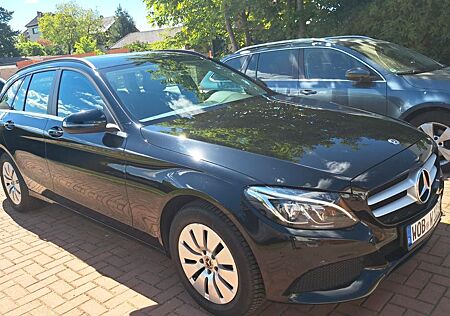 Mercedes-Benz C 220 d T -