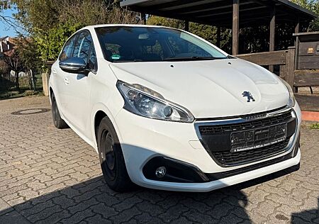 Peugeot 208 1.2 Allure PureTech 110 STOP & START Allure