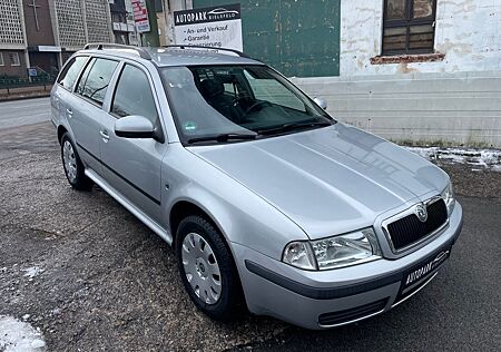 Skoda Octavia 1.6 Tour Combi / Klimaauto. / AHK / PDC