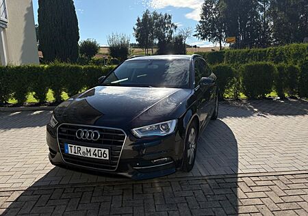 Audi A3 1.6 TDI (DPF) 77kW Ambiente Sportback Amb...