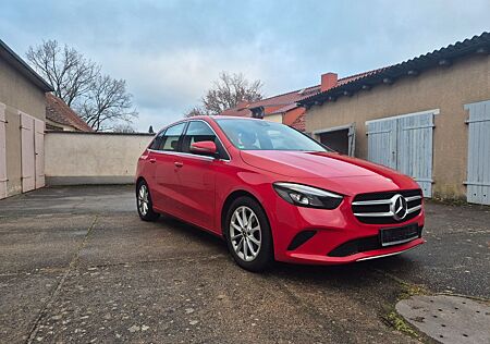 Mercedes-Benz B 180 Progressive