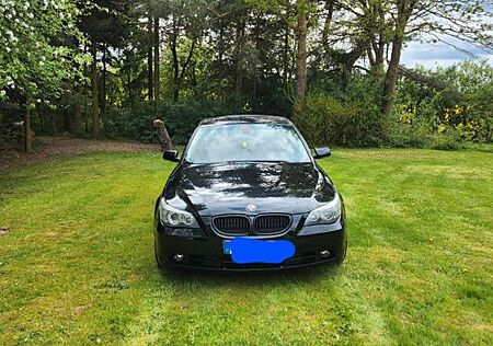 BMW 525i -