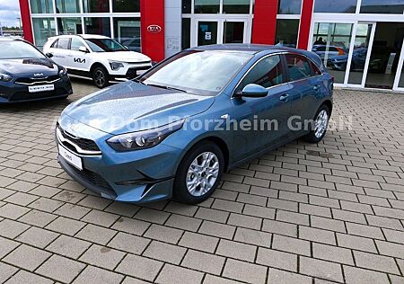 Kia Cee'd Ceed 1.5T 140 Vision / Komfort+/ Navi/UVO/Kamera