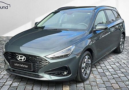 Hyundai i30 III CW 1,6 TGDi Automatik Go Czech Alu KA LE