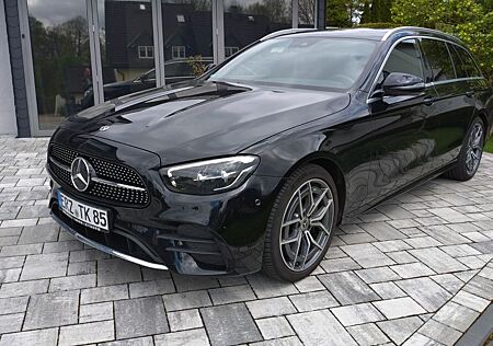 Mercedes-Benz E 200 E200T 4M AMG,AHK,SD,Widescr.,Garantie 3/26