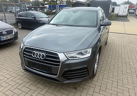 Audi Q3 2.0 TDI S tronic quattro -