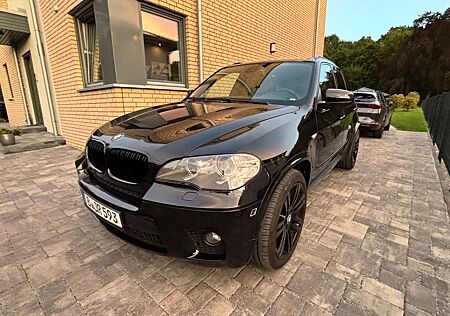 BMW X5 40D M Paket Scheckheftgepflegt TÜV Neu