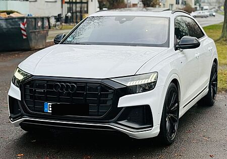 Audi Q8 50 TDI quattro/VOLL/PANO/3XSLINE/STNDHZNG/360