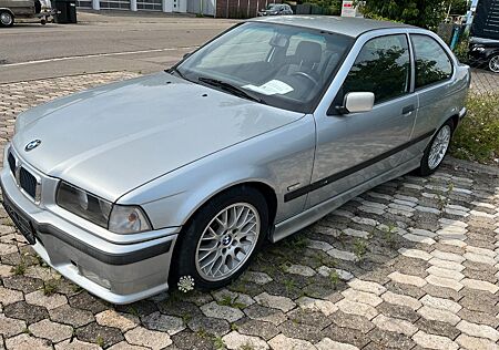 BMW 325