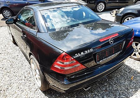 Mercedes-Benz SLK 320 -