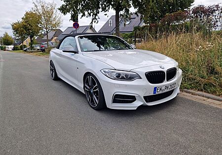 BMW M235i Cabrio Memory, H&K, Keyless, M Performance