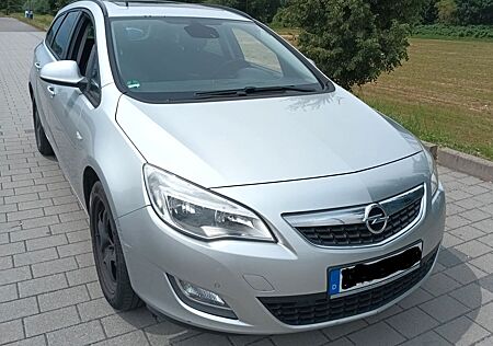 Opel Astra J Sports Tourer 1.4 Turbo