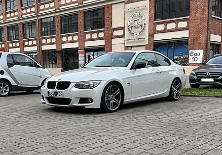 BMW 335i xDrive | H.-Kardon | M-Paket | Performance