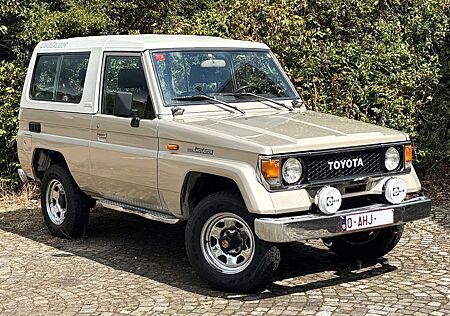 Toyota Land Cruiser LJ73 1988