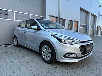 Hyundai i20 1,2 nur 33.800 KM Scheckheft Neuzustand