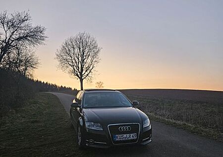 Audi A3 2.0 TDI Pano / Shz / 2-Zone / SpSitze