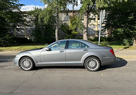 Mercedes-Benz S 500 4MATIC BlueEFFICIENCY -