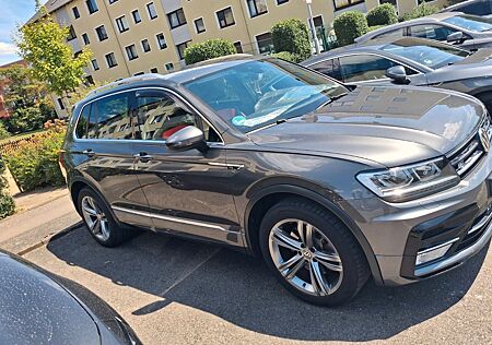 VW Tiguan Volkswagen 2.0 TDI SCR 140kW DSG 4MOTION Highlin...