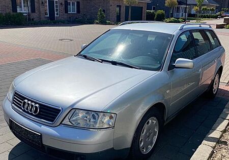 Audi A6 2.4 multitronic Avant -