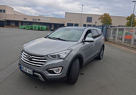 Hyundai Grand Santa Fe 2.2 CRDi Premium 4WD Automati...