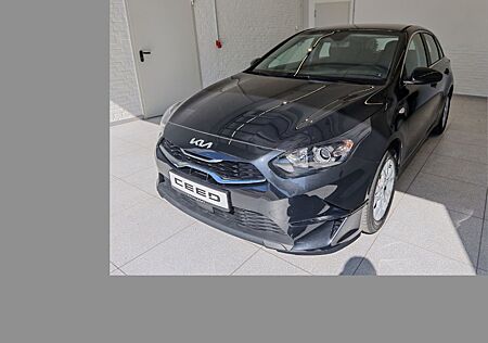 Kia Cee'd Ceed Vision Automatik 1.5T Komfort+-Paket