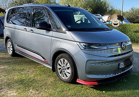 VW T7 Multivan Volkswagen Hybrid/Style/AK/7Sitze-Vis-a-Vis