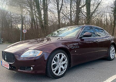 Maserati Quattroporte 4.2 V8 400PS LEDER NAVI XENON