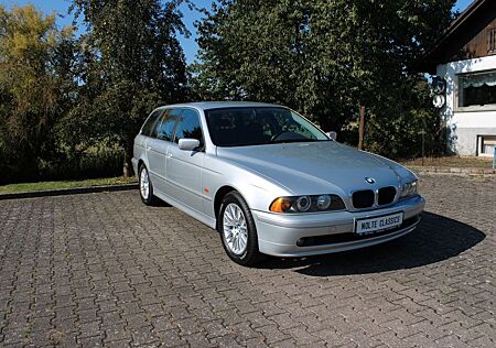 BMW 525i E39 Touring *Klimaautom.* Sportlenkr.* AHK*