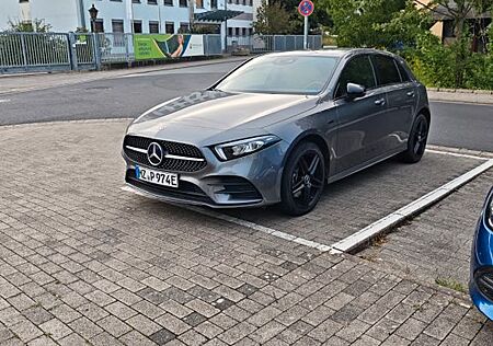 Mercedes-Benz A 250 e DCT -AMG LIne